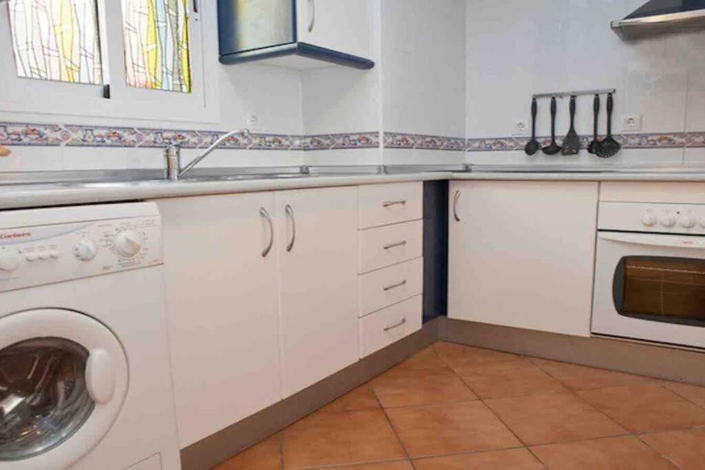 Apartamento A 2 Minutos Andando A La Playa. Ла-Ислета-дель-Моро Экстерьер фото