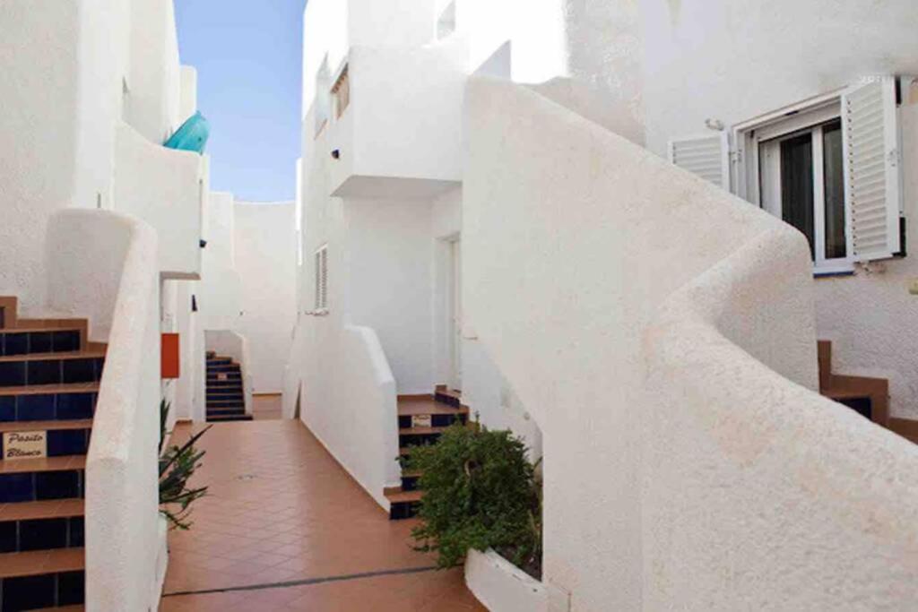 Apartamento A 2 Minutos Andando A La Playa. Ла-Ислета-дель-Моро Экстерьер фото